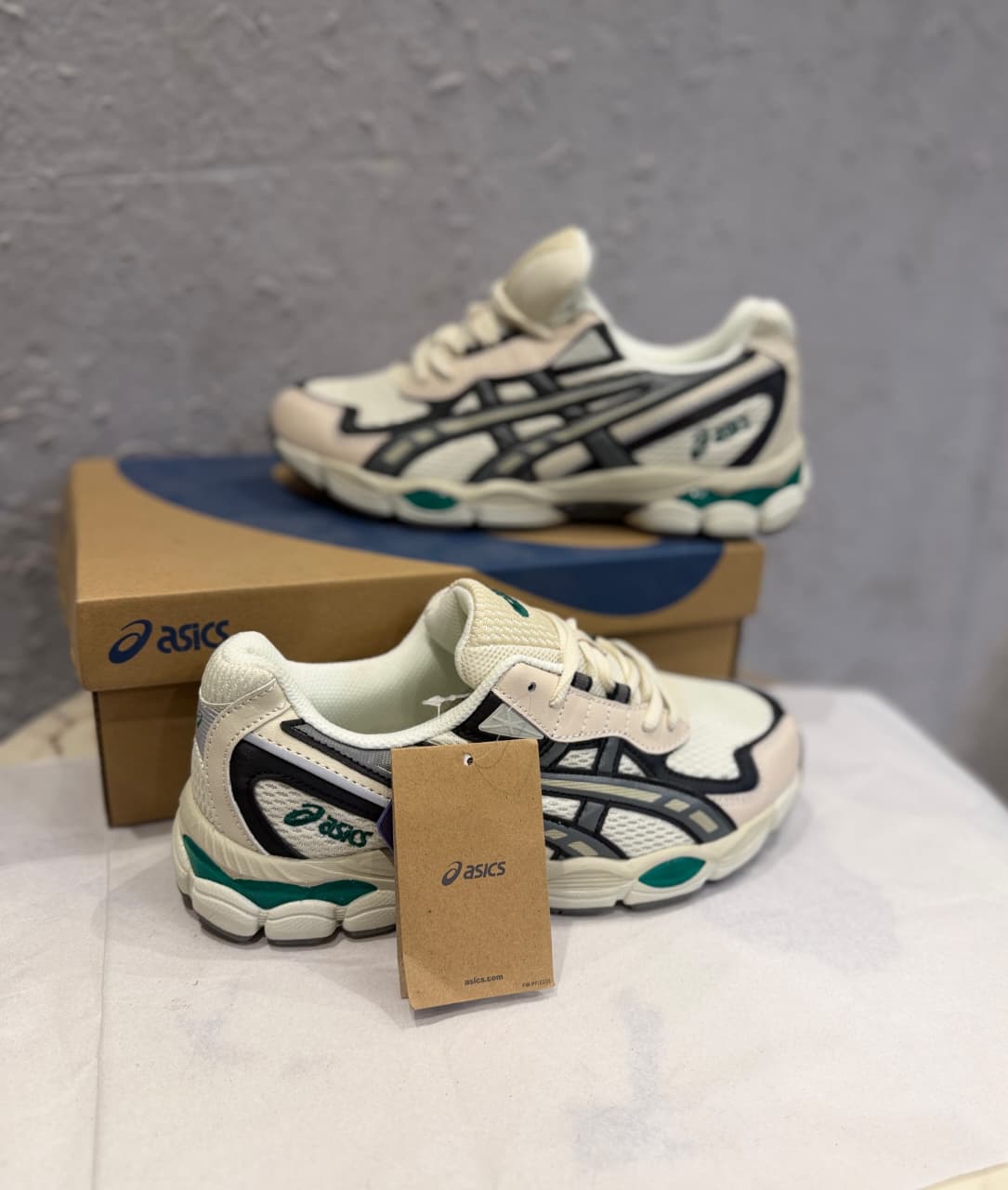 ASICS NYC GEL HAL STUDIO PALE OAK