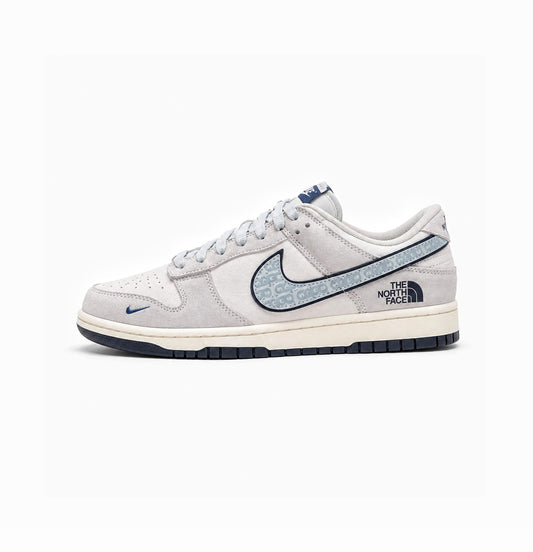 NIKE SB DUNK LOW X THE NORTH FACE