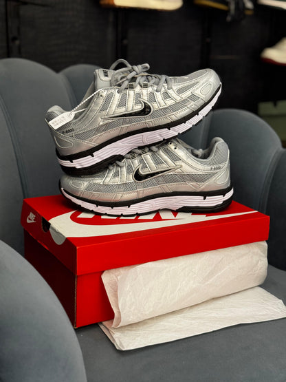 NIKE P 6000 TRAINER SILVER BLACK