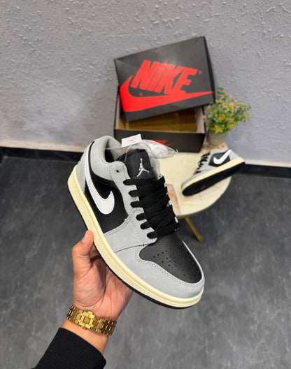 AIR JORDANS RETRO 1 REEVESE SHADOW