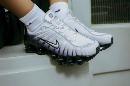 NIKE SHOX TL OFF NOIR METALLIC SILVER
