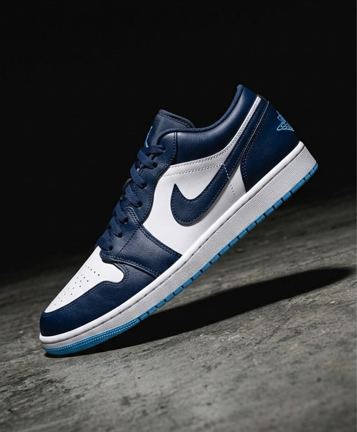 NIKE AIR JORDAN 1 LOW MIDNIGHT NAVY UNIVERSITY BLUE