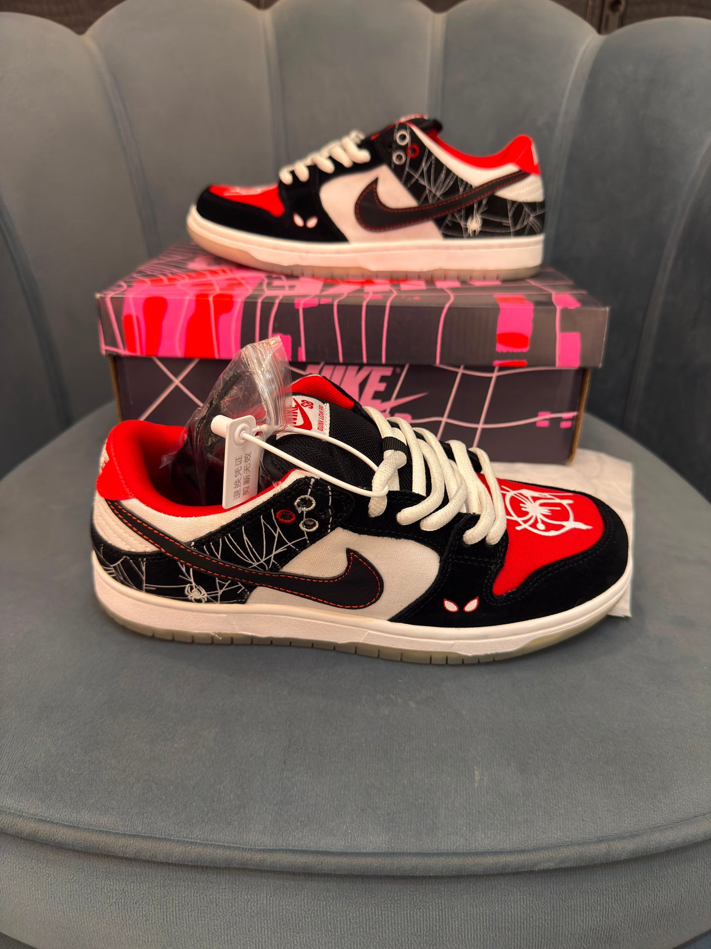 NIKE SB DUNK SPIDERMAN MILES MORALES