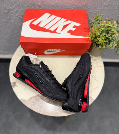 NIKE SHOX Z REIMAGINANES 2026