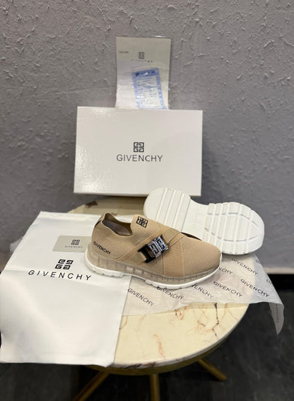 GIVENCHY PARIS BEIGE BUCKLE SNEAKER
