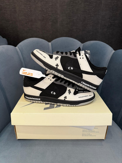 NIKE SB DUNK 2023 CHROME HEART