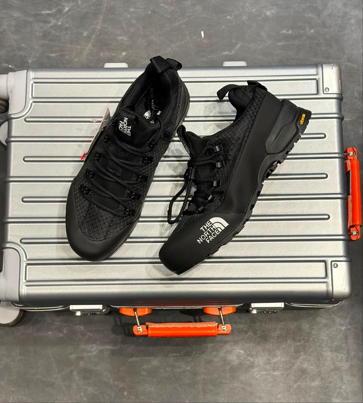 THE NORTH FACE VERTO GORETEX BLACK TNF