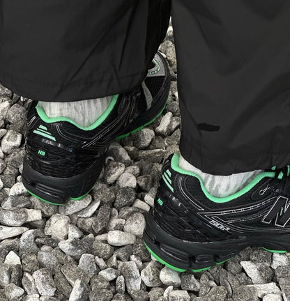 NEW BALANCE 1906 METALLIC GREEN